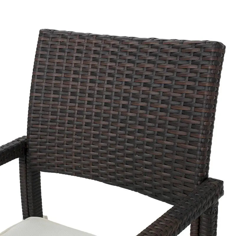 Chaise de salle à manger en osier d'extérieur avec coussin
