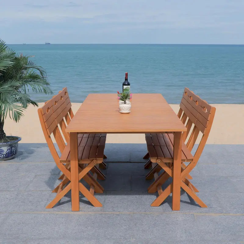 Table à manger d'extérieur