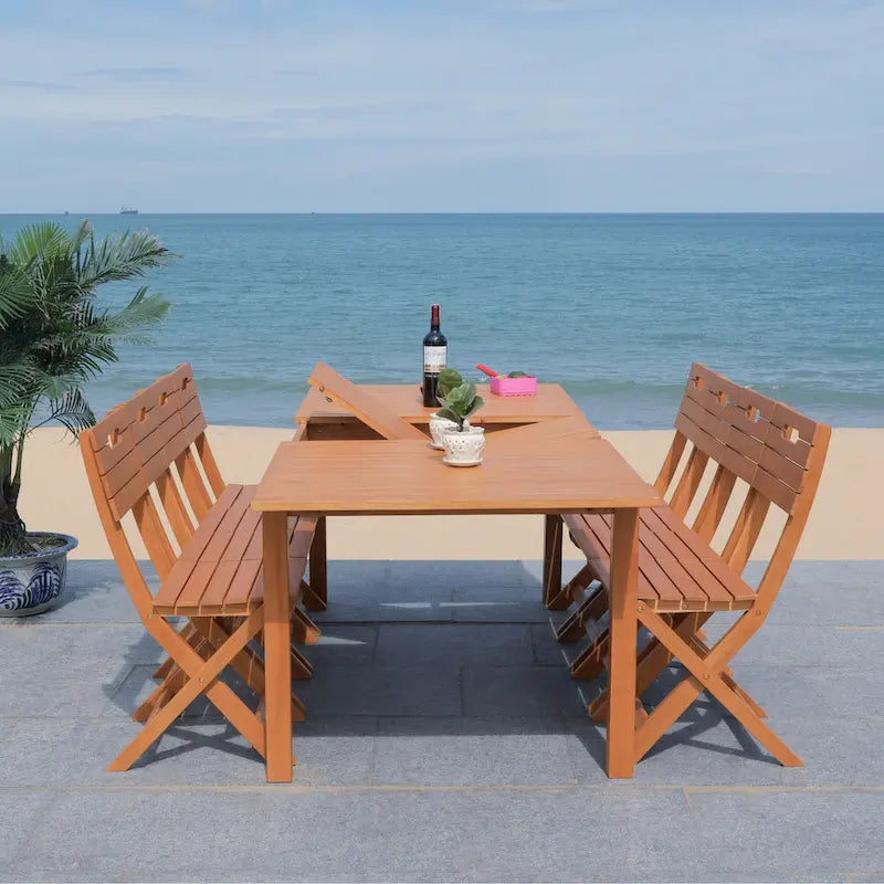 Table à manger d'extérieur