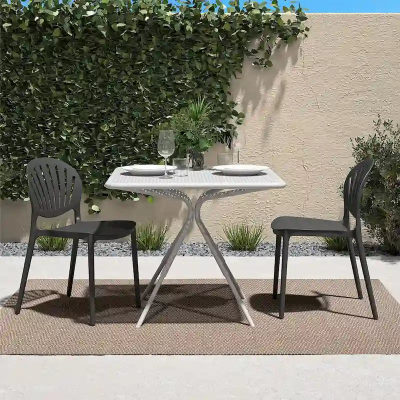 Chaise empilable en résine d'intérieur/extérieur avec dossier coquille