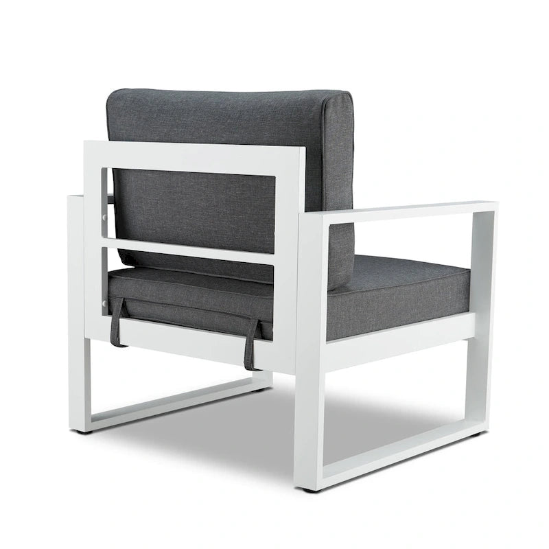 Chaises Baltic blanches