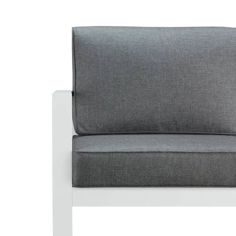 Chaises Baltic blanches